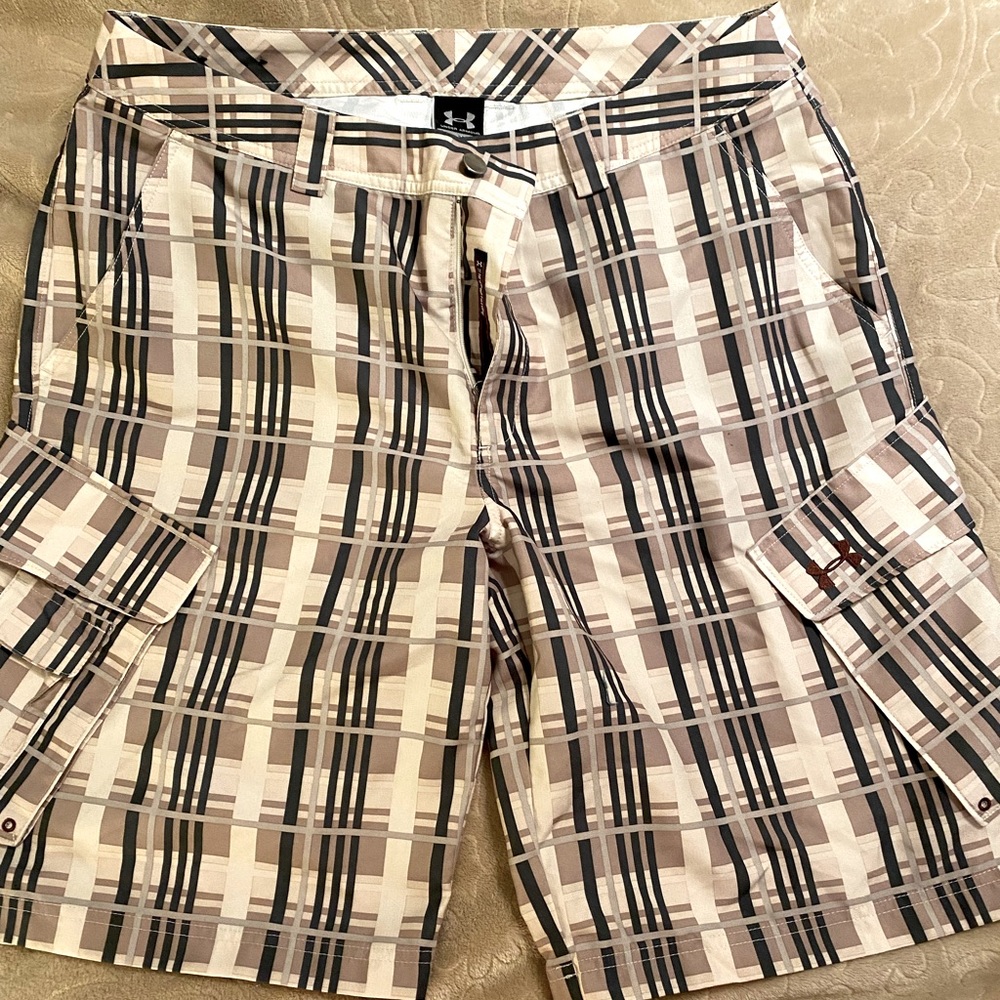 Mens Under Armor board shorts.